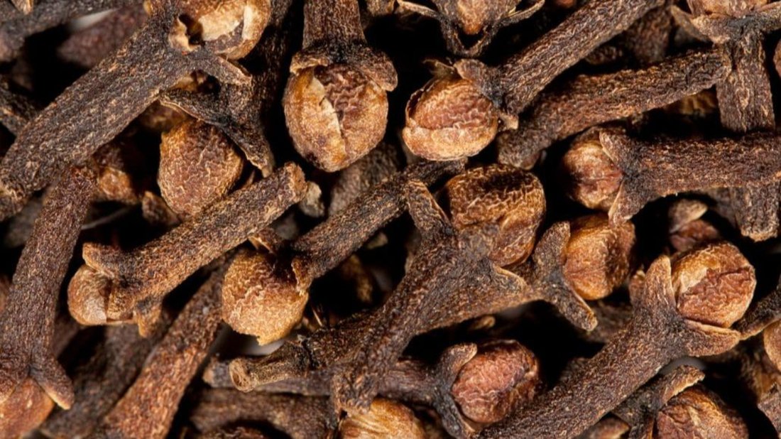 Home Remedy for Toothache in Three Minutes Using Common Kitchen Ingredients