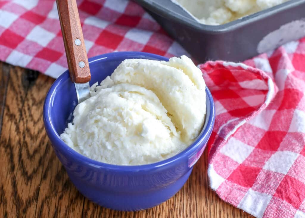 How to Make Homemade Ice Cream Without a Machine Using Natural Flavors