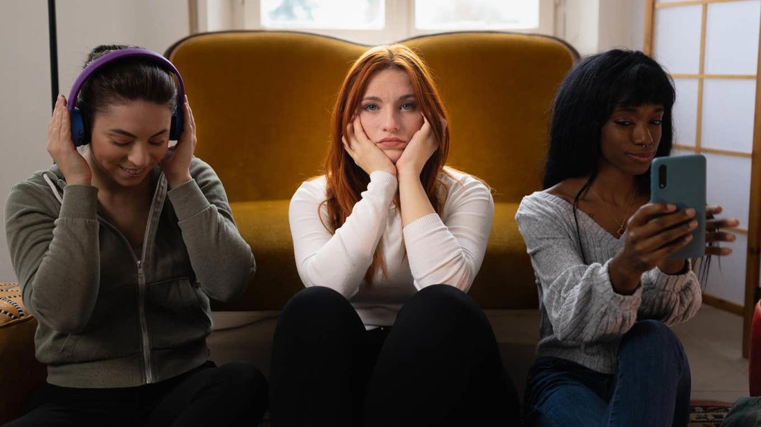 Why Your Current Social Circle is Holding Your Career Back