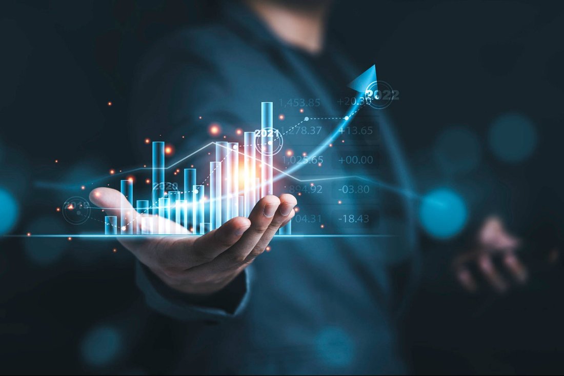 The Invisible Barrier Keeping Your Small Business from Scaling to 6 Figures
