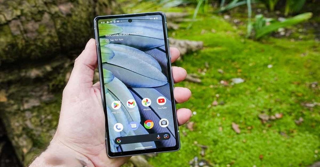 Why Mid-Range Smartphones in 2025 Are Outperforming Last Year's Flagships