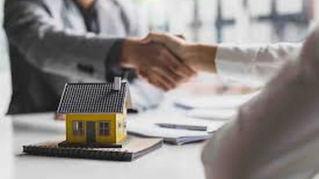 How to Negotiate Rent with Your Landlord and Save Hundreds Every Month