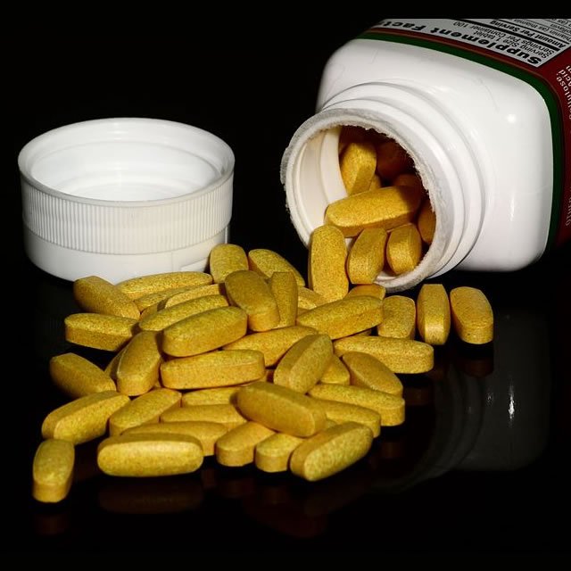 Why Most Vitamins Are a Waste of Money According to Clinical Nutritionists