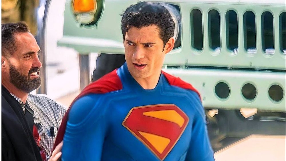 Shocking First Look: David Corenswet's Superman Suit in Legacy Has Fans Drooling – See It Now! 3