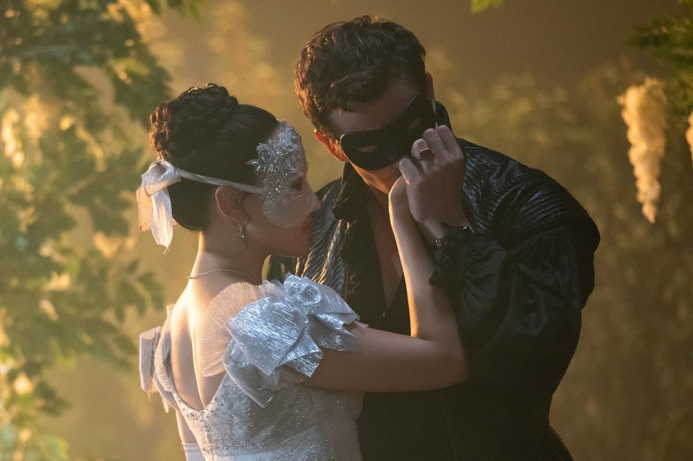 Bridgerton Season 4 Bombshell: Is Benedict's Steamy Love Story Finally Here? Don't Miss These Juicy Details! 1