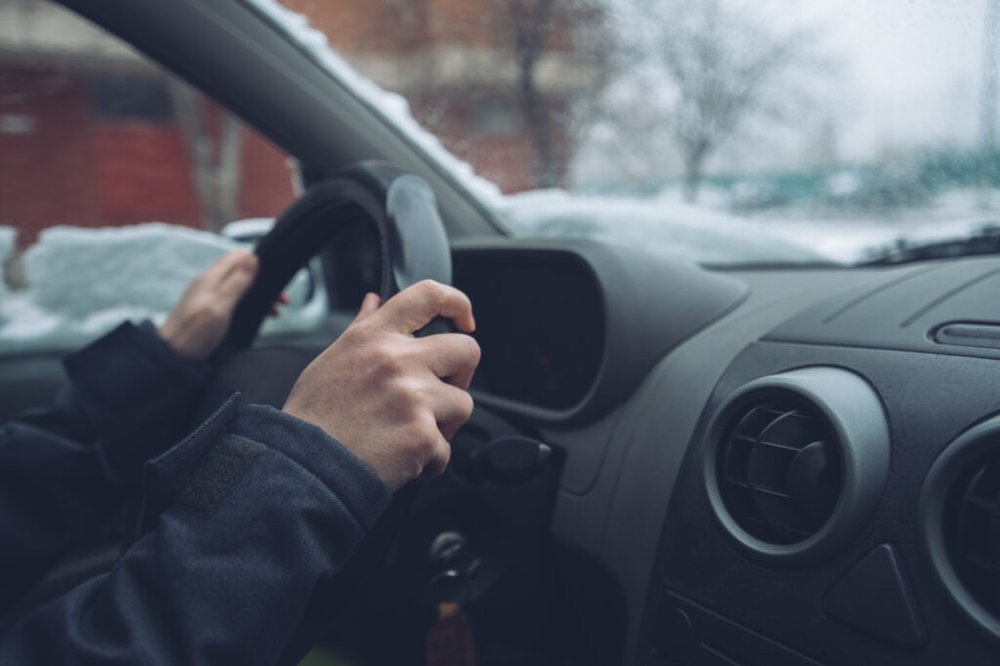 Car Won't Start in Freezing Cold Mornings? 7 Shocking Reasons & Dead-Simple Fixes to Get You Moving FAST! 3