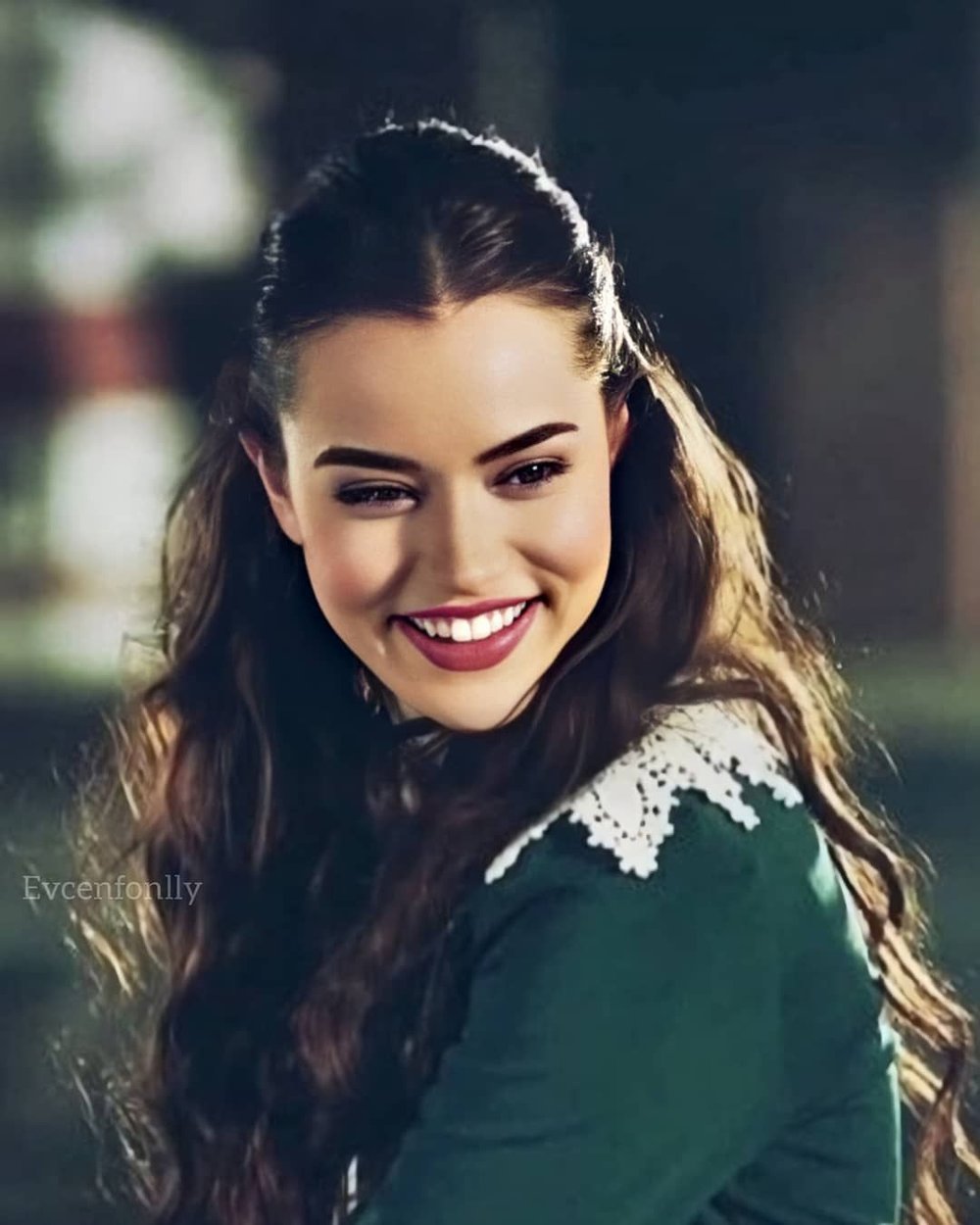 From TV Co-Stars to Forever Lovers: The Untold Timeline of Burak Özçivit and Fahriye Evcen's Rollercoaster Romance! 1