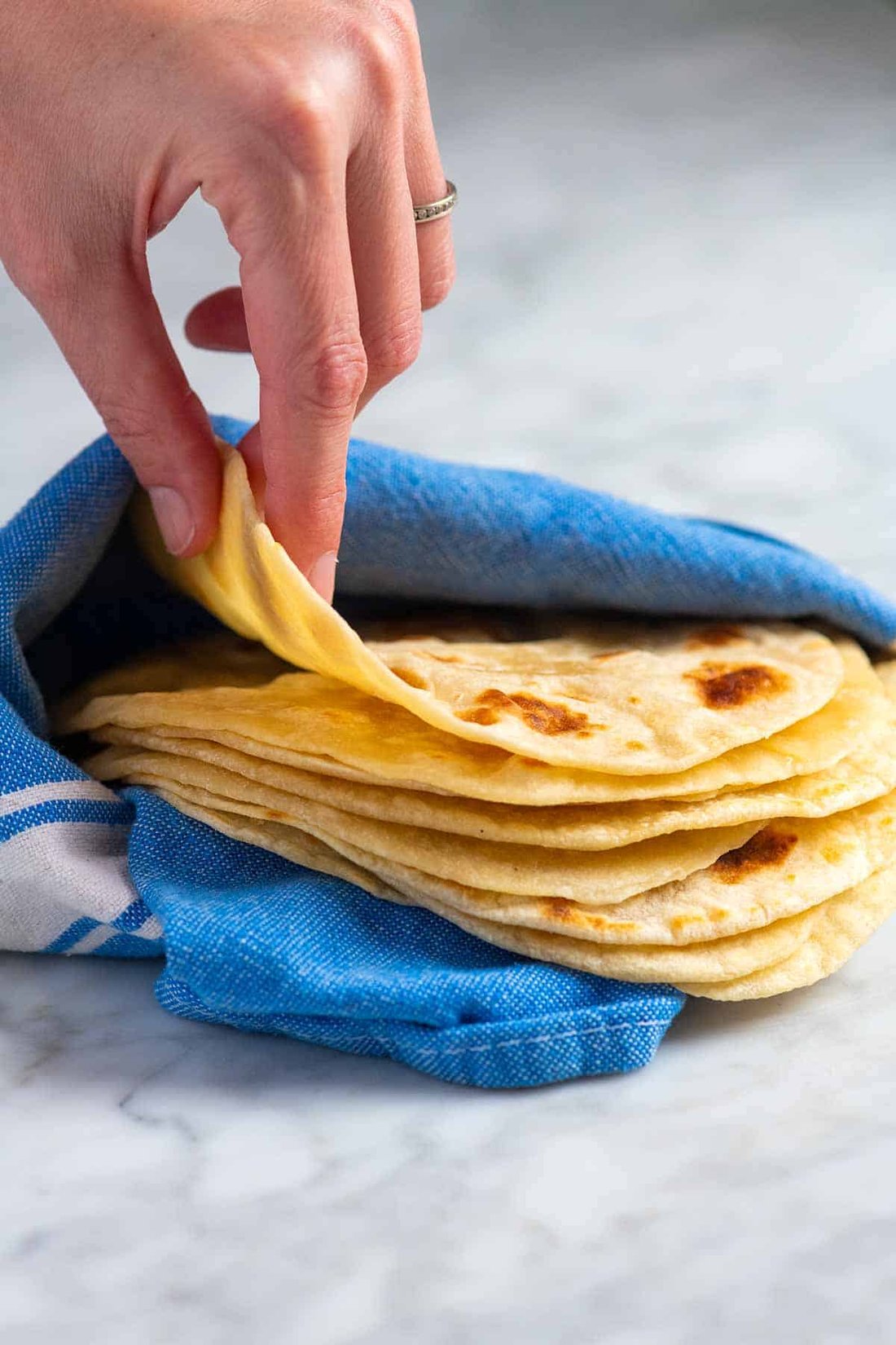 How to Make Soft Flour Tortillas That Do Not Break or Crack