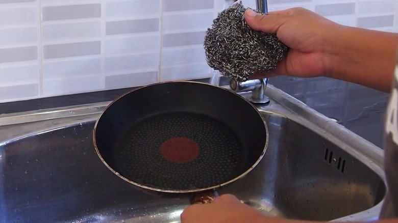 Stop Ruining Your Non-Stick Pans: The 5 Rules You Must Follow