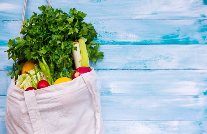 How to Keep Leafy Greens Fresh in the Refrigerator for Twice as Long