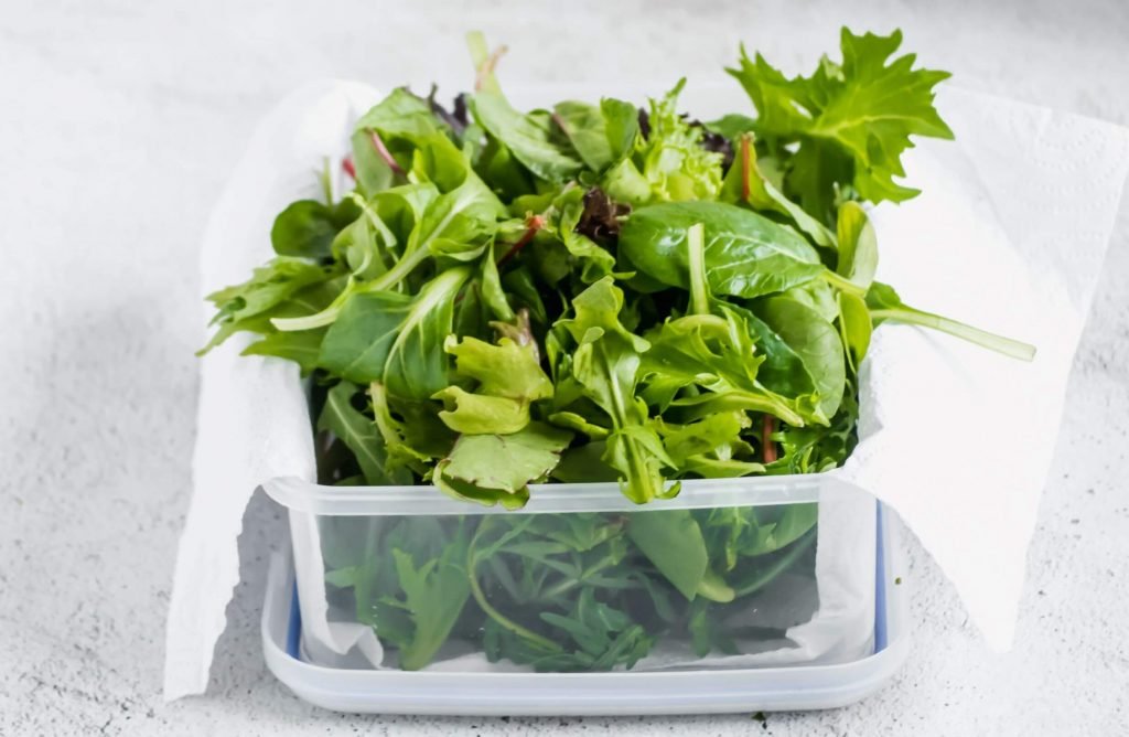 How to Keep Leafy Greens Fresh in the Refrigerator for Twice as Long