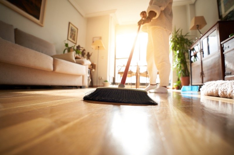 How to Deep Clean Your House Like a Professional: A Room-by-Room Guide