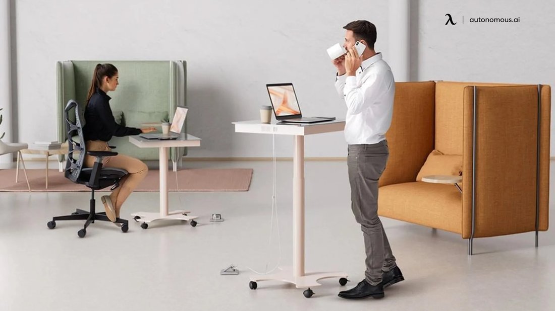 The Truth About Standing Desks: Benefits, Myths, and How to Use Them Correctly