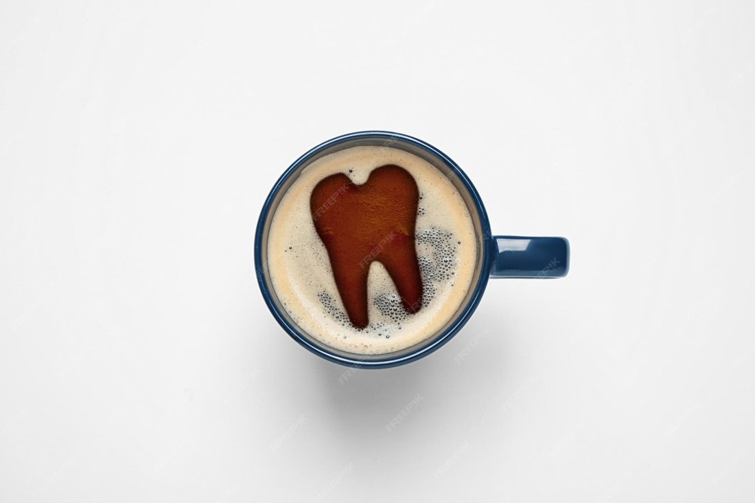 Why Your Morning Coffee is Causing That Mid-Afternoon Crash – And How to Fix It