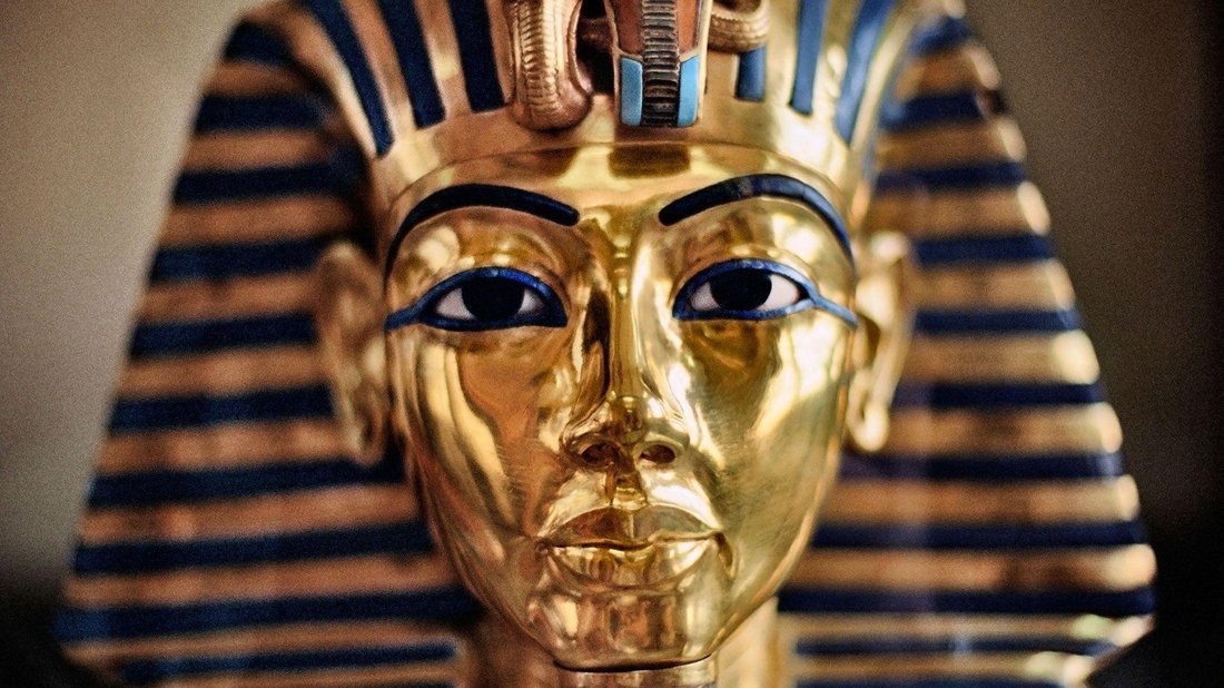 The Curse of King Tut's Tomb: Myths, Mysterious Deaths, and Enduring Legends