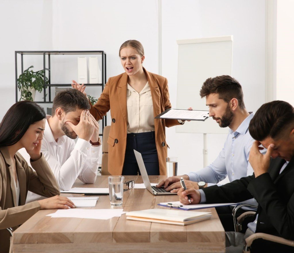 7 Red Flags to Watch Out for in a Toxic Workplace During the Interview