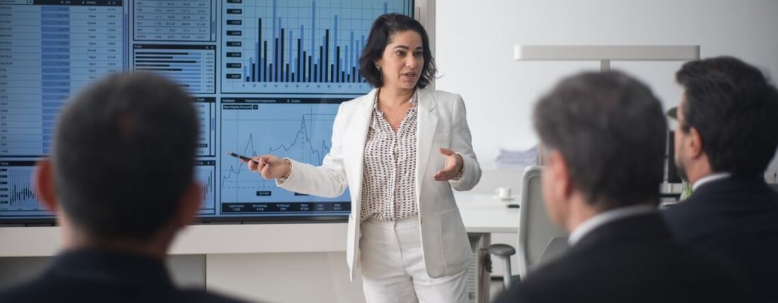 Upskilling vs. Reskilling: Which Path Is Right for Your Career’s Future?
