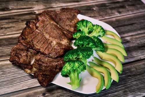 The Truth About the Keto Diet and Why Most People Fail After the First Month