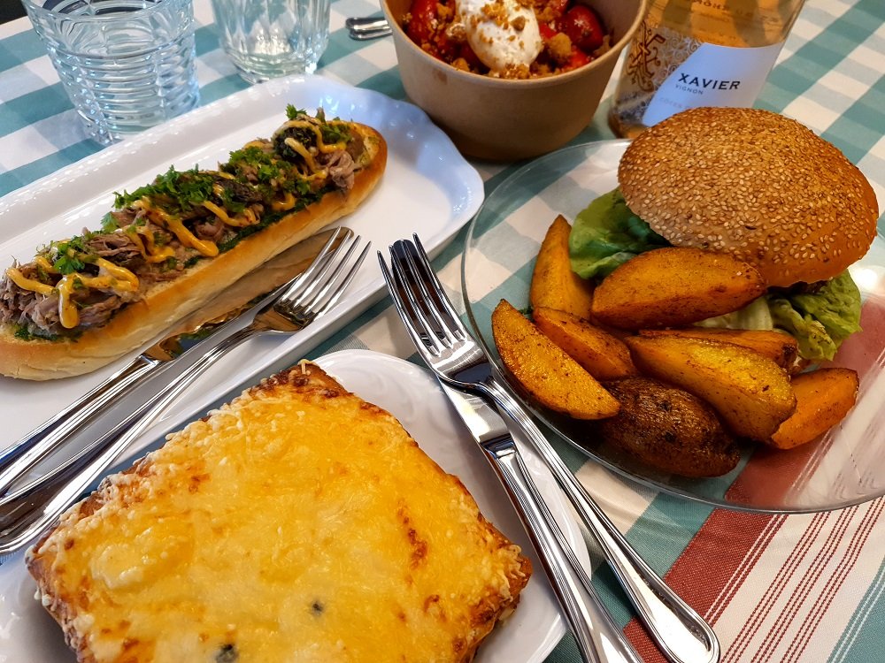 A Food Lover's Guide to Eating Like a Local Anywhere