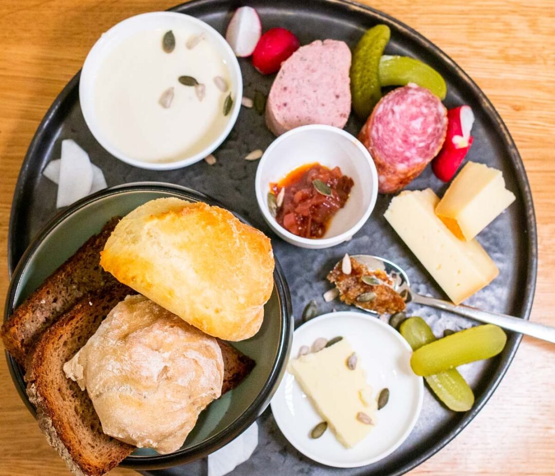A Food Lover's Guide to Eating Like a Local Anywhere