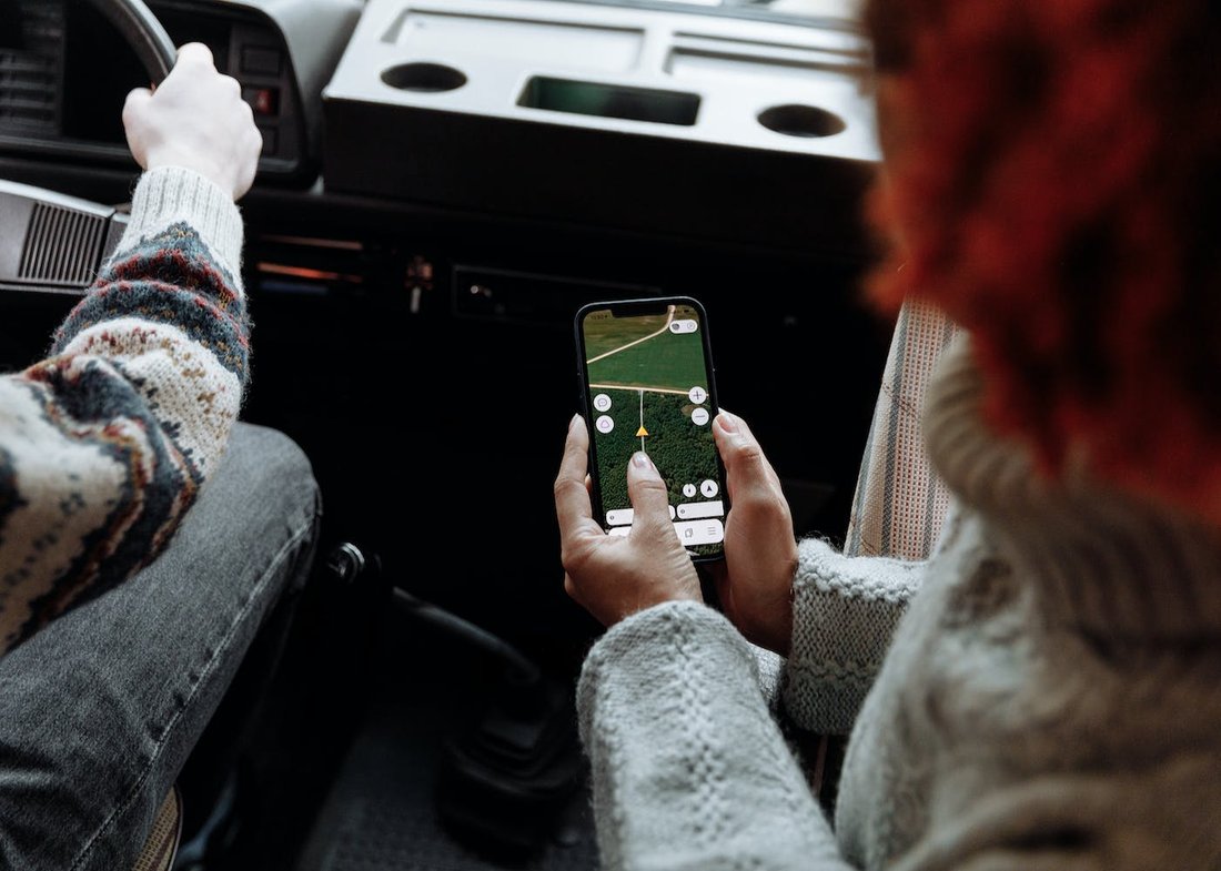 The Best Travel Apps to Download Before Your Next Trip