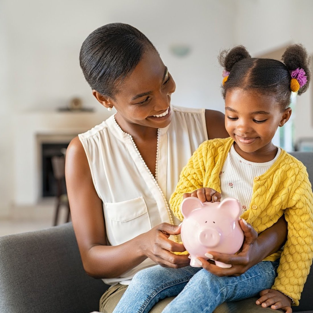 A Frugal Living Guide for High-Cost Cities: Smart Savings in NYC, San Francisco, London, and More