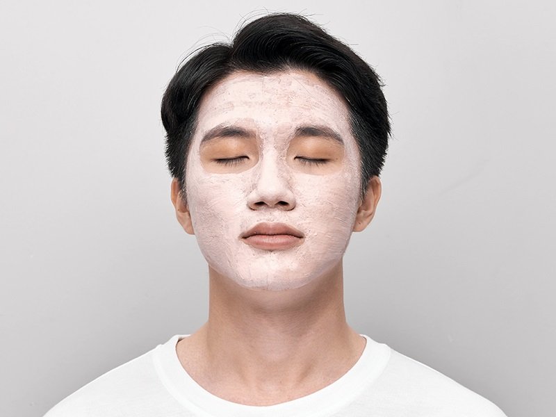 The Best Skincare Routine for Dry and Polluted City Air