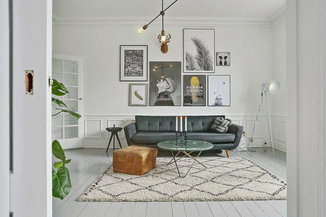 How to Create a Perfect Gallery Wall: A Step-by-Step Guide