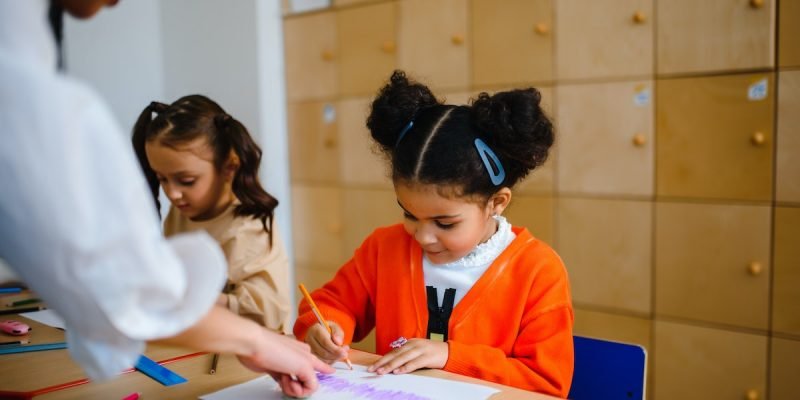 How to Develop Critical Thinking Skills: A Comprehensive Guide