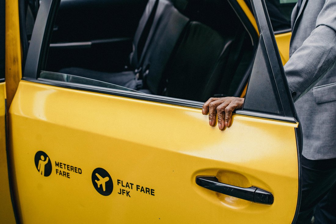 10 Common Travel Scams and How to Avoid Them